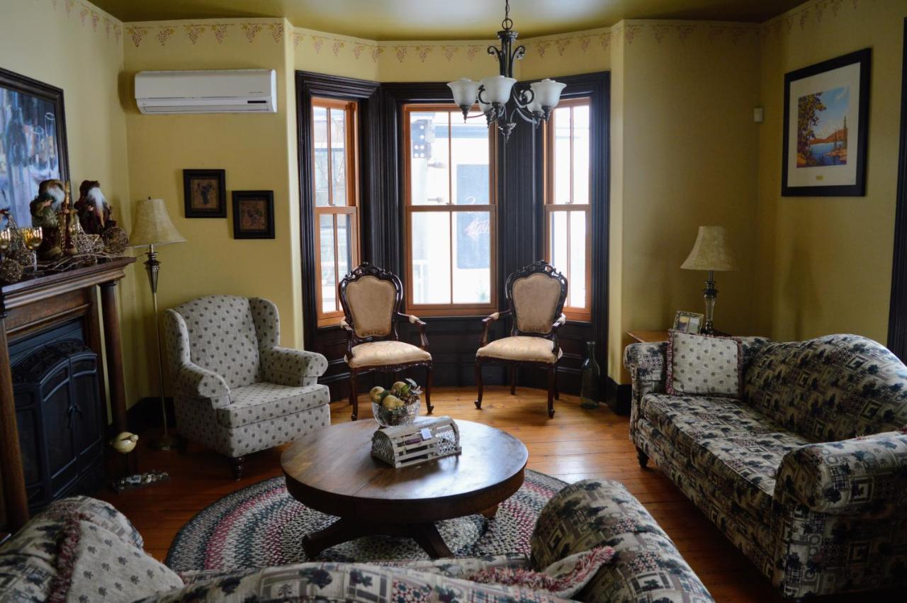 Hotel Magnetic Hill Winery Moncton Esterno foto