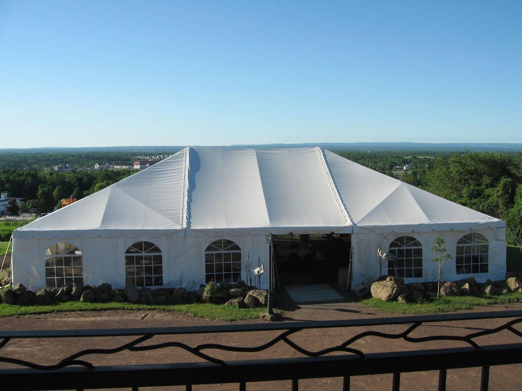 Hotel Magnetic Hill Winery Moncton Esterno foto